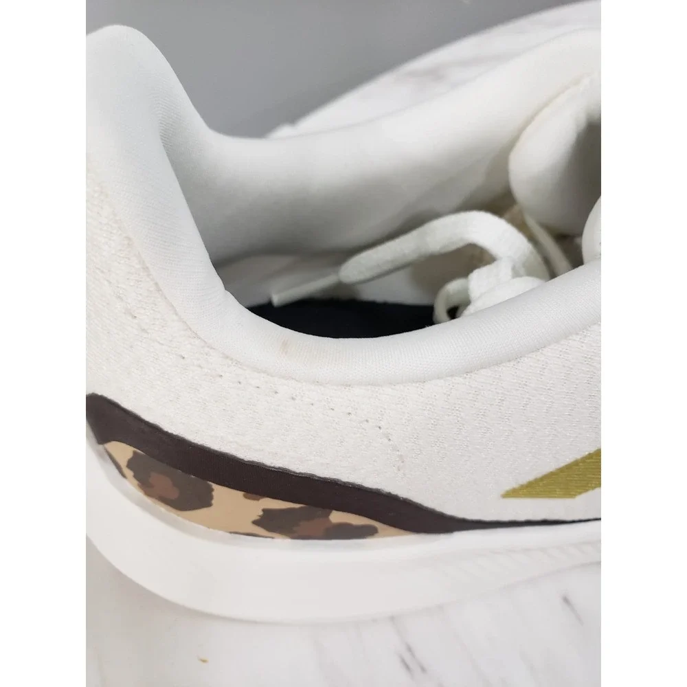 NEW NO BOX Adidas Runfalcon 3.0‎ Size 9.5 White Leopard Print Running Shoes